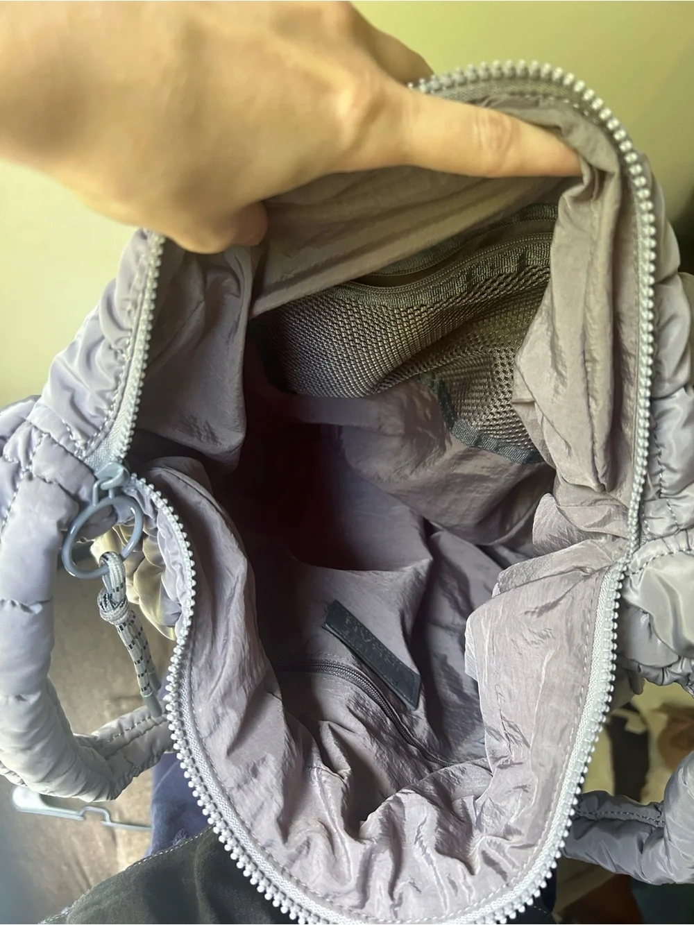 Urban Expressions Quilted Hobo Bag — Light Gray